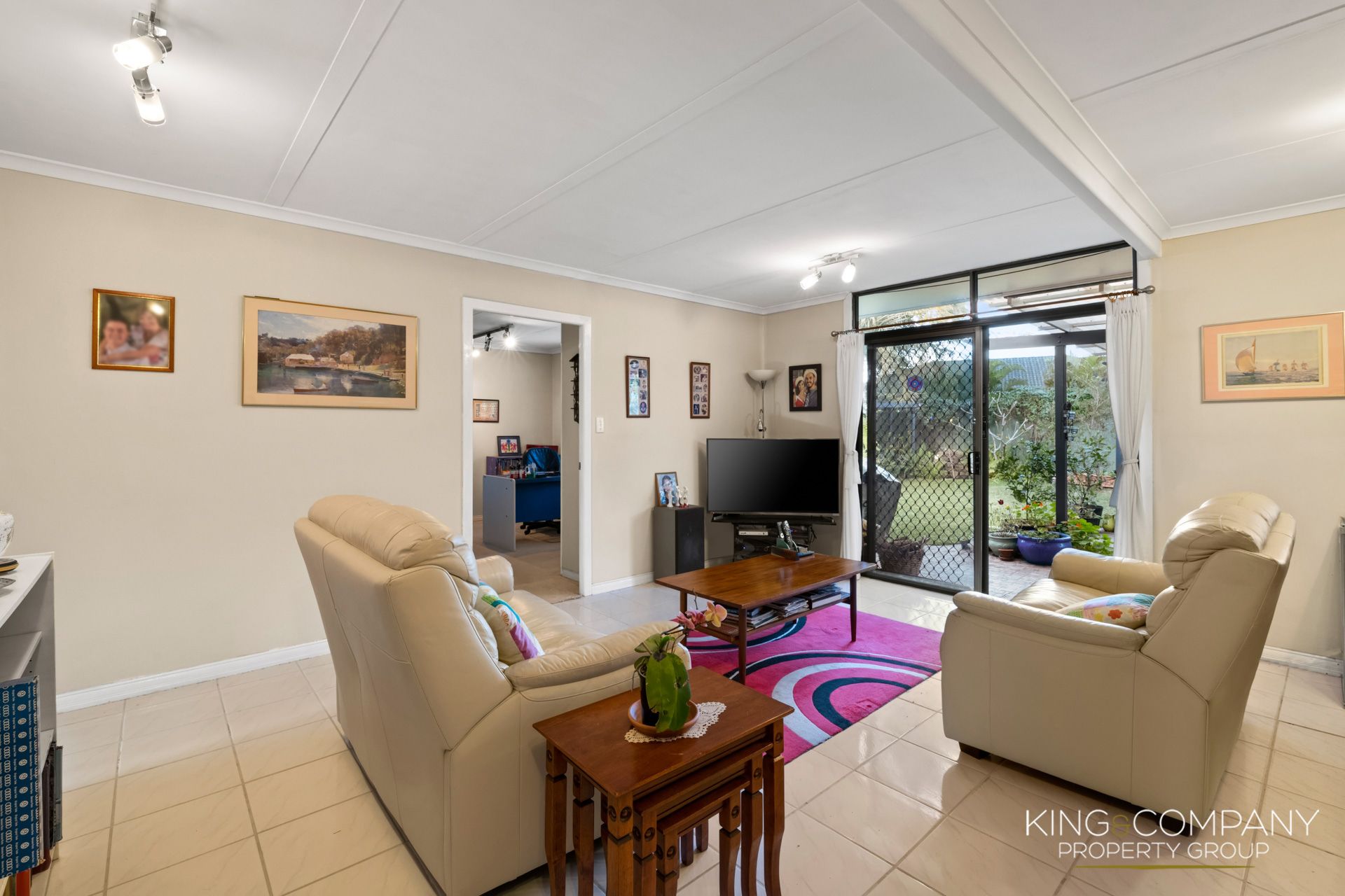 8 Farr Court, Daisy Hill, Daisy Hill - Thumbnail 5