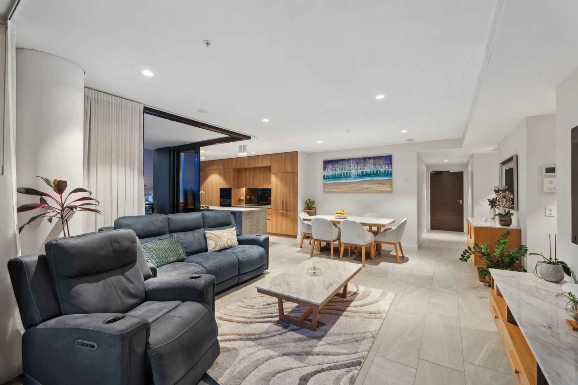 901/36 Britannia Avenue, Broadbeach - Thumbnail 4