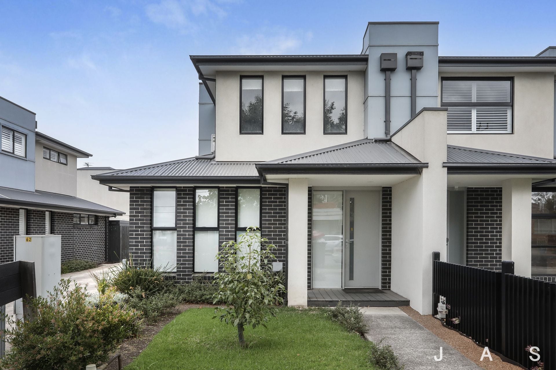 2/62 Roberts Street West Footscray VIC, West Footscray - Thumbnail 2