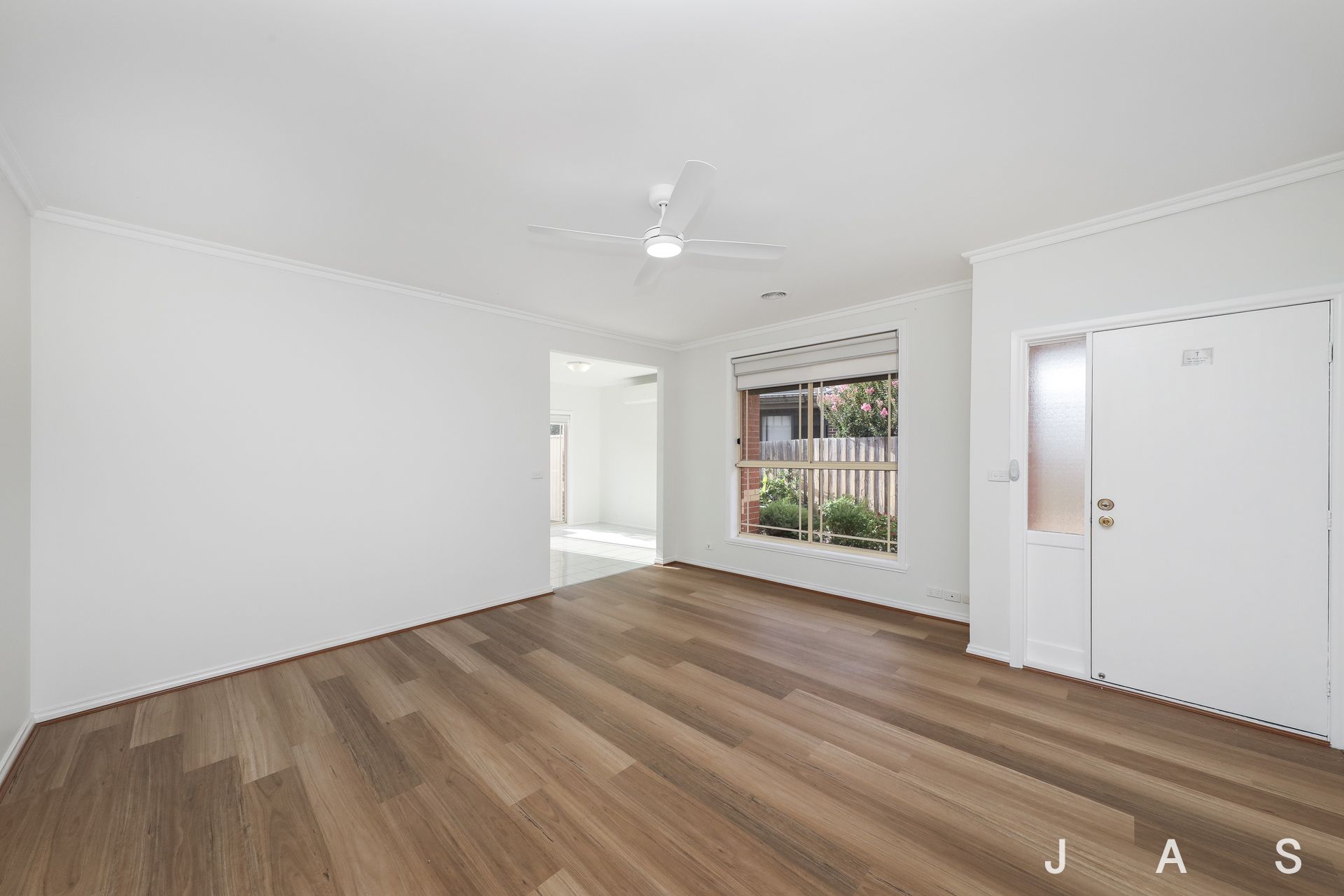3/14 Chaumont Drive Avondale Heights VIC, Avondale Heights - Thumbnail 4