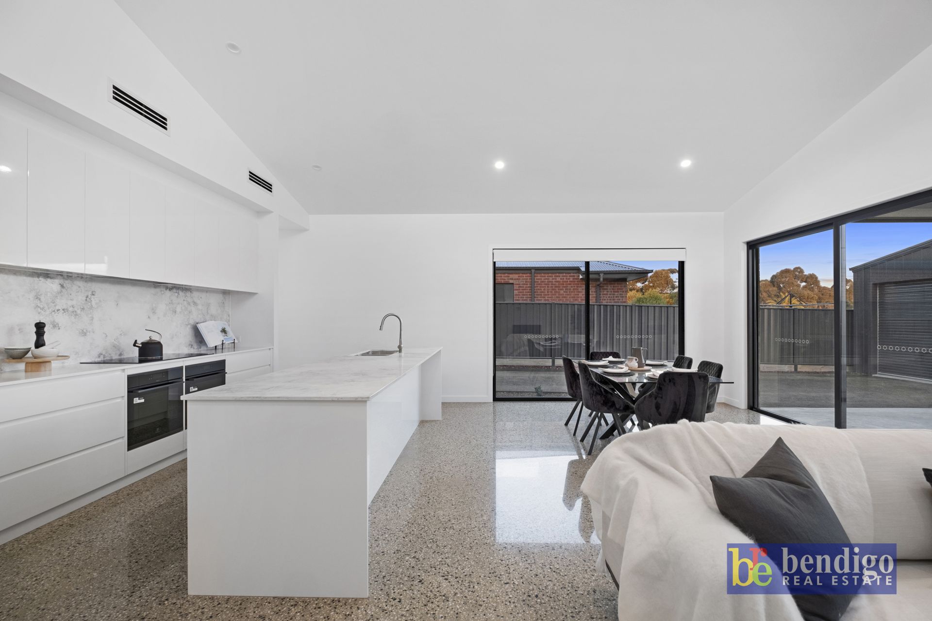 50 Westbury Boulevard Maiden Gully VIC, Gully - Thumbnail 6