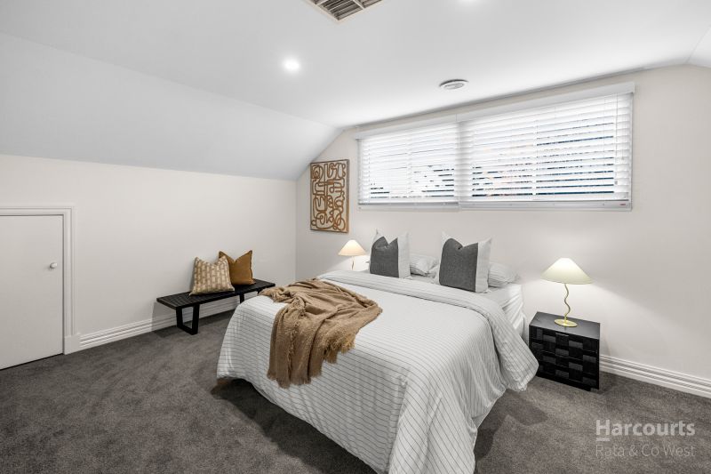 11 Macedon Close, Caroline Springs