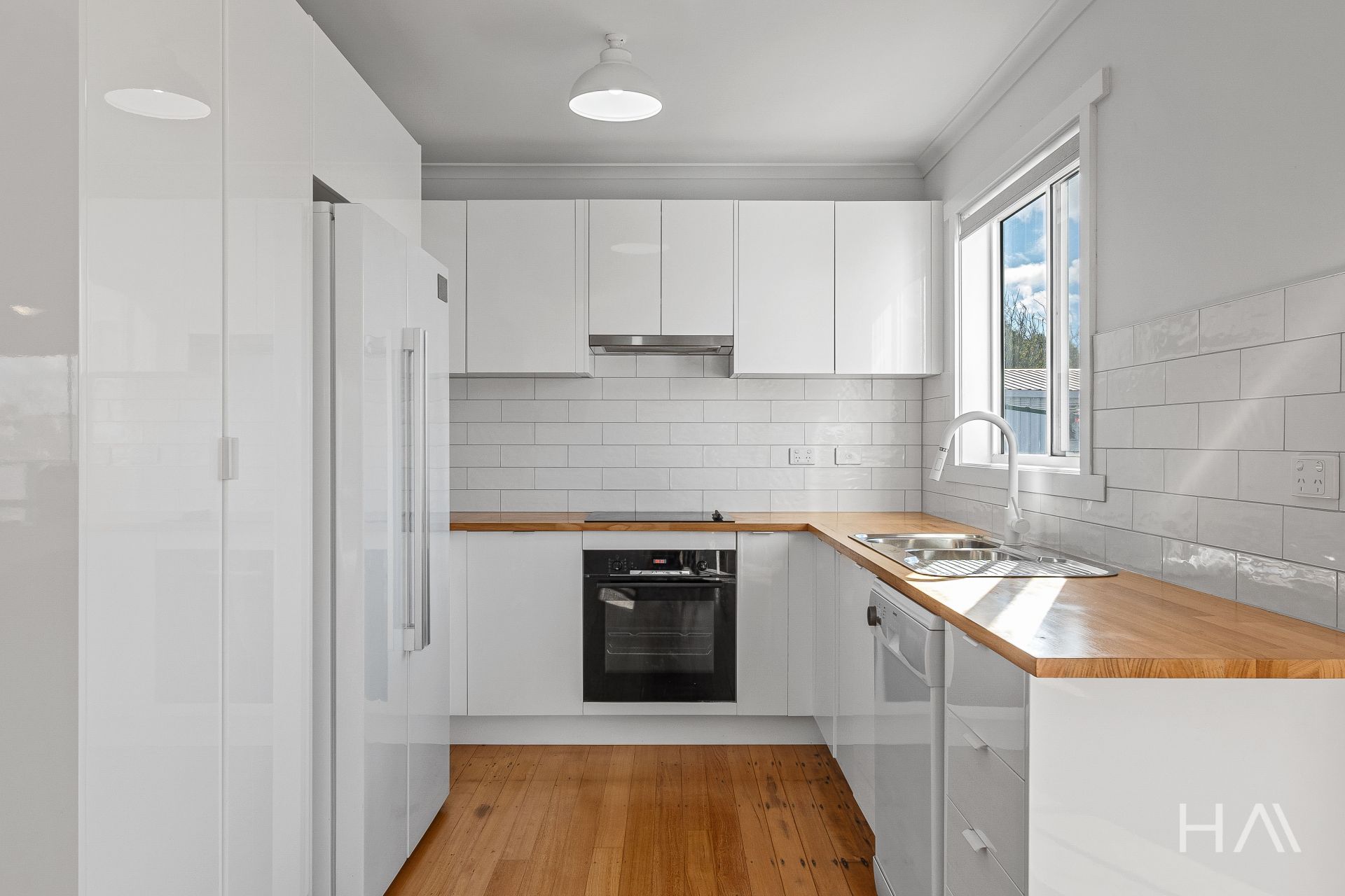 52 West Bay Road Rowella, Rowella - Thumbnail 8