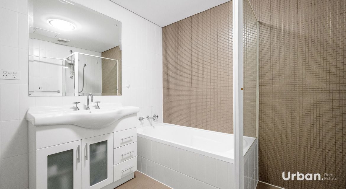 Warwick Farm 43/33-39 Lachlan Street