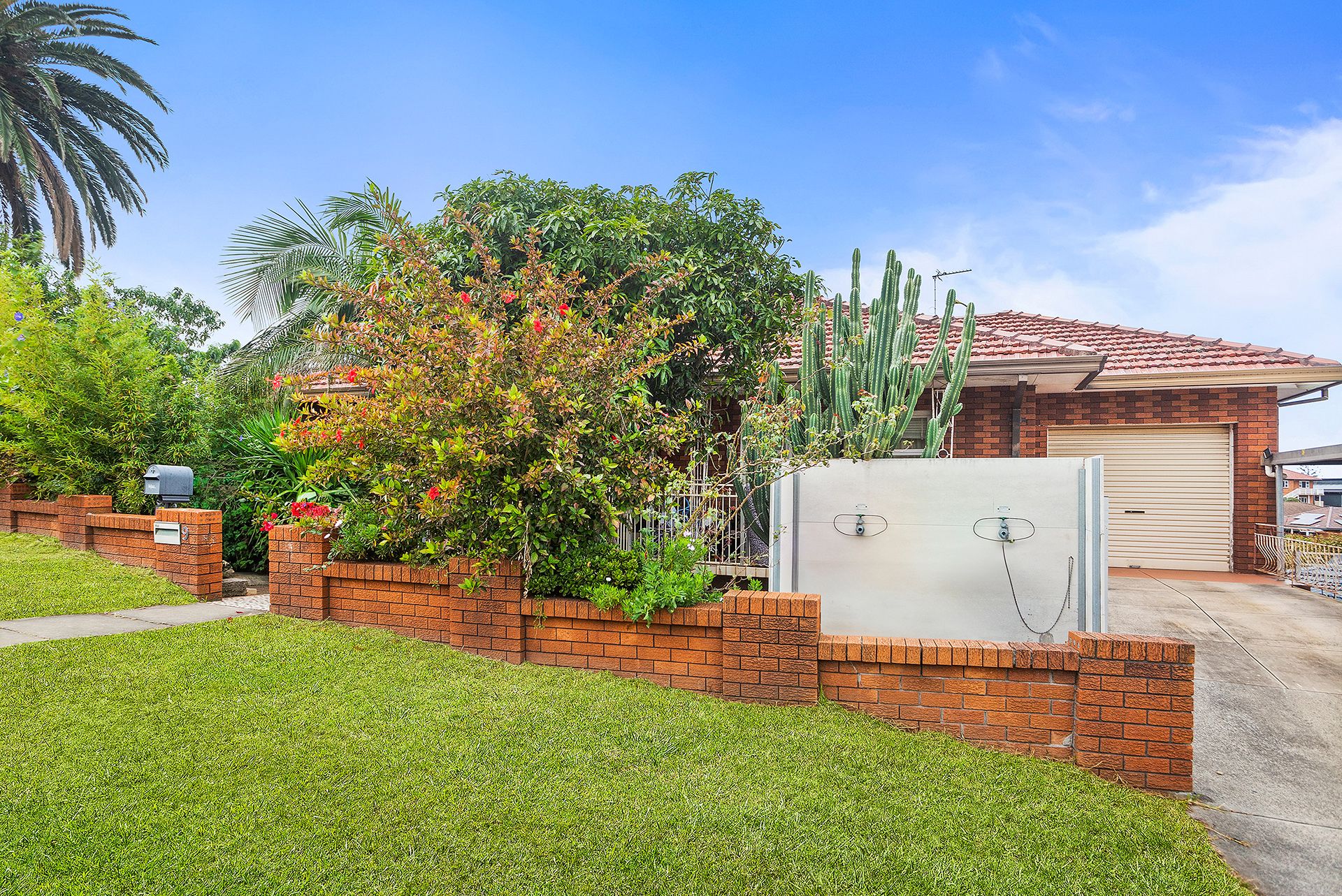 9 Karrabah Crescent, Lake Heights NSW 2502, Lake Heights - Thumbnail 2