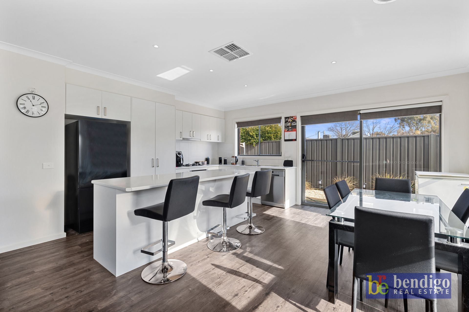16A Somerville Street Flora Hill VIC, Hill - Thumbnail 2
