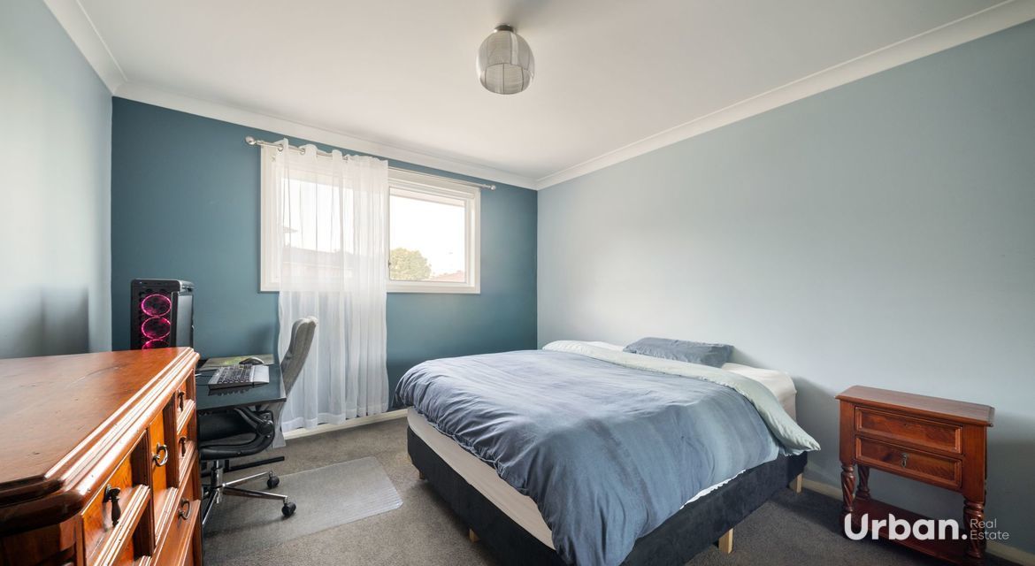 Ambarvale 8 Sikes Place