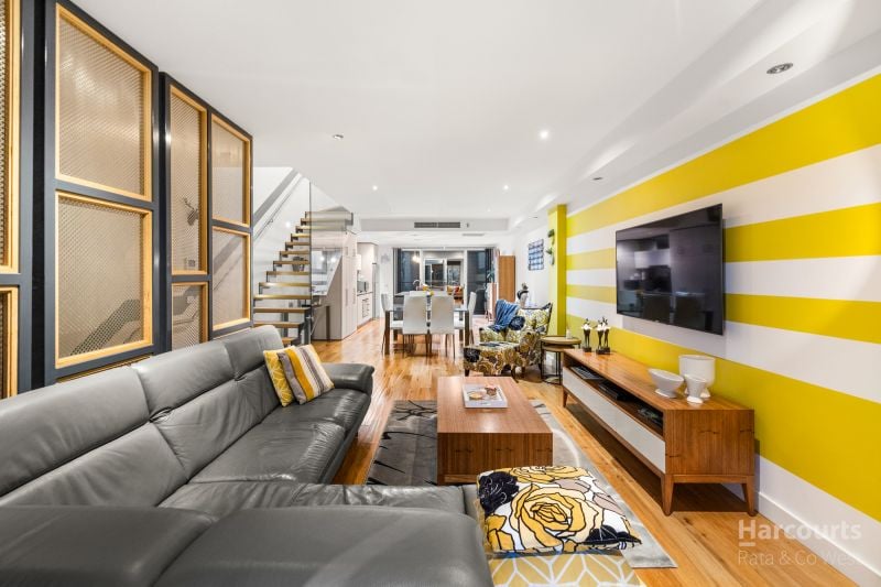 16 Caravel Lane, Caroline Springs