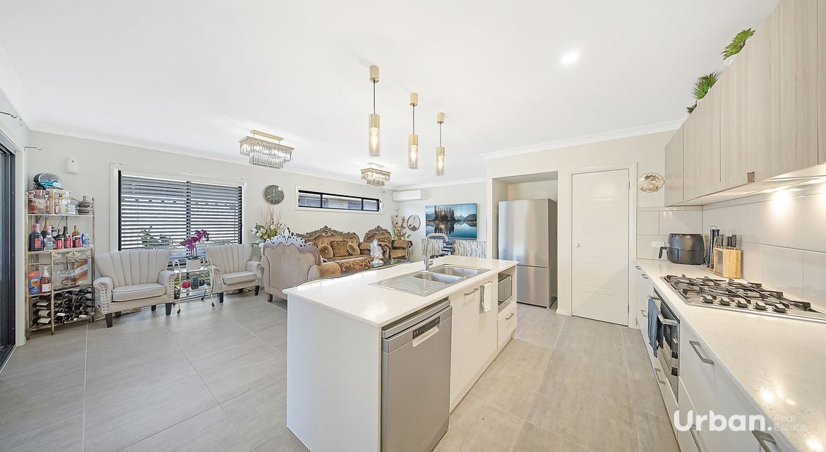 Rutherford 68 Grand Parade