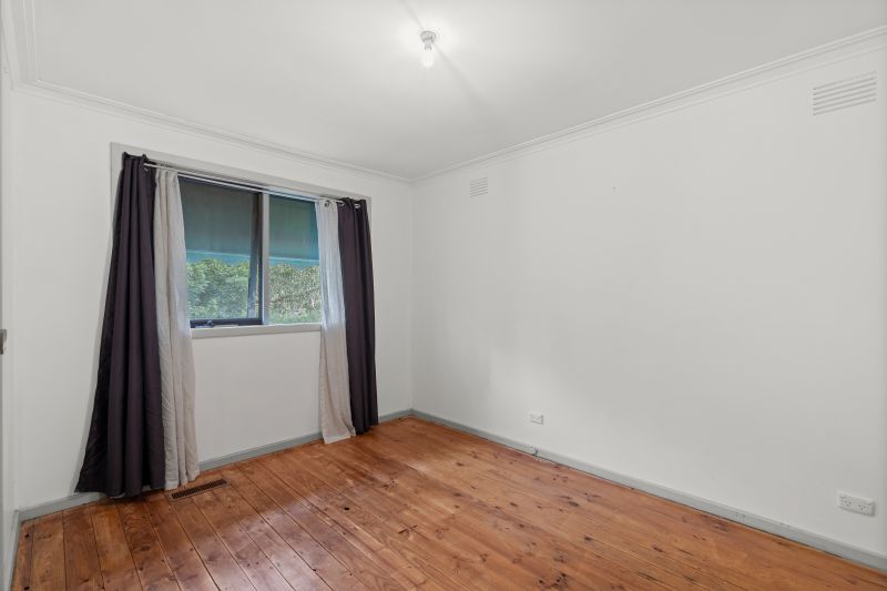 41 Warriparri Crescent, Greensborough