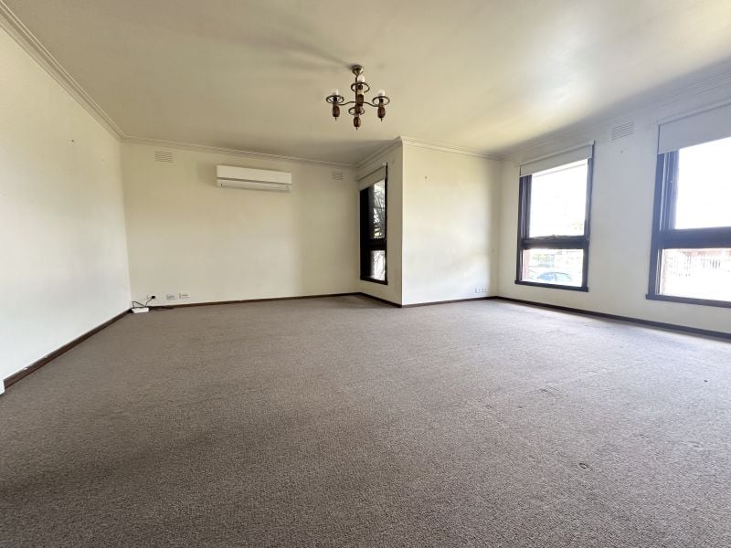 180 Victoria Drive, Thomastown