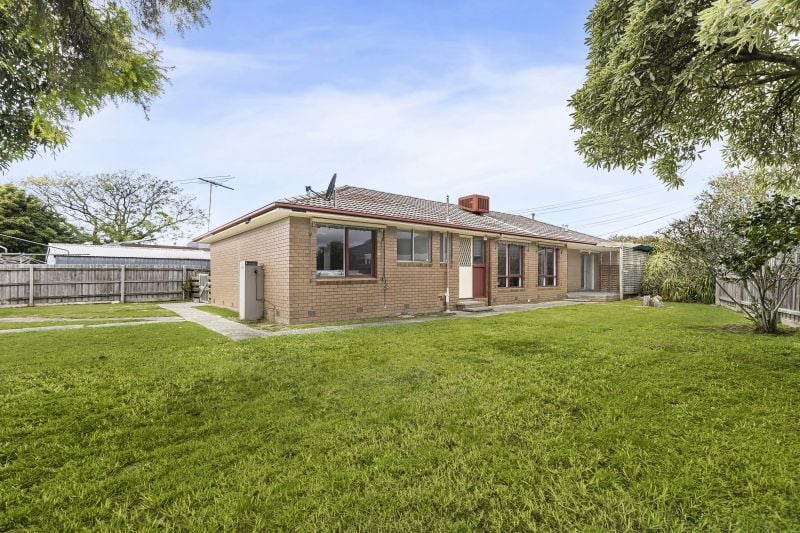 10 McFarlane Crescent, Epping