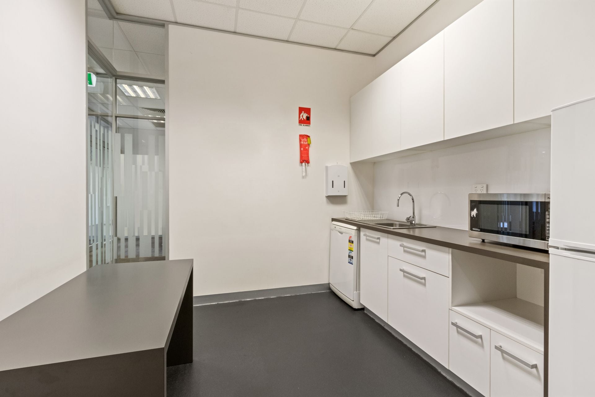 FULLY FITTED HIGH PROFILE OFFICE