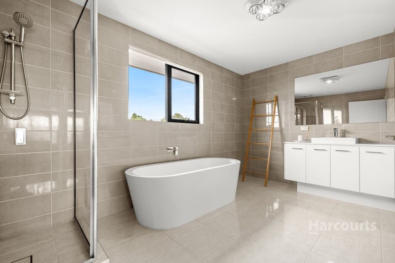 47 Enterprise Circuit, Fraser Rise