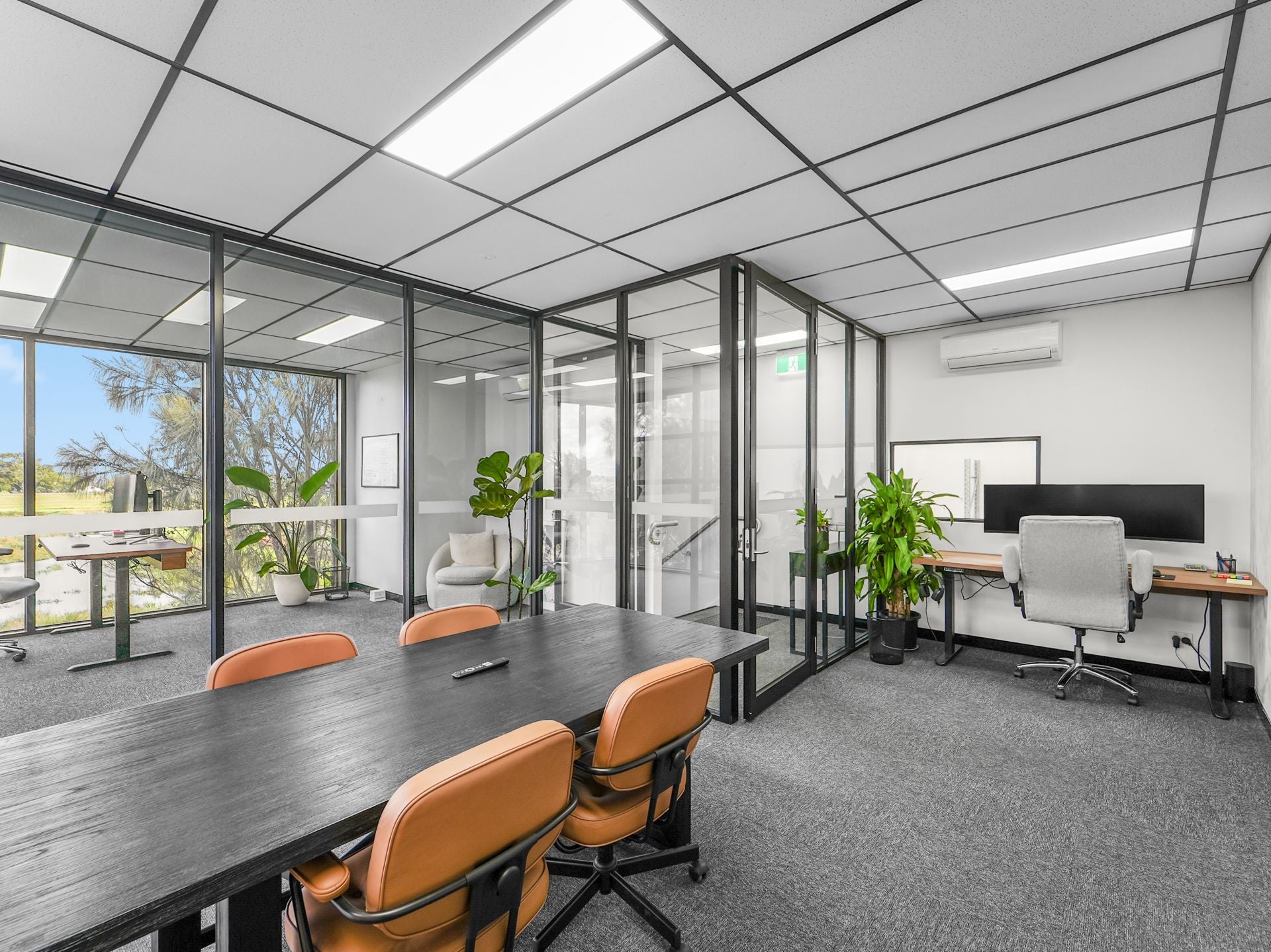 PREMIUM OFFICE / WAREHOUSE