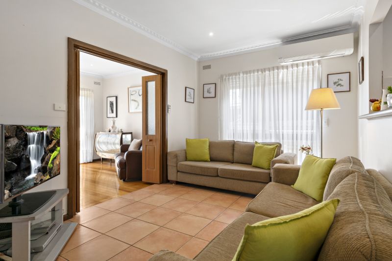 18 Narina Way, Epping