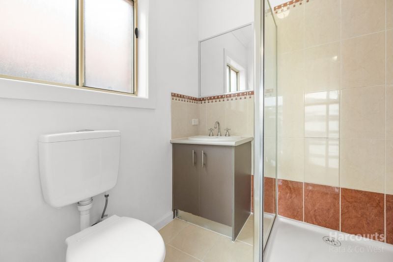 10 Lyons Avenue, Burnside Heights