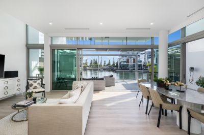 Light-Filled Luxury in Exclusive Ephraim Island Location
