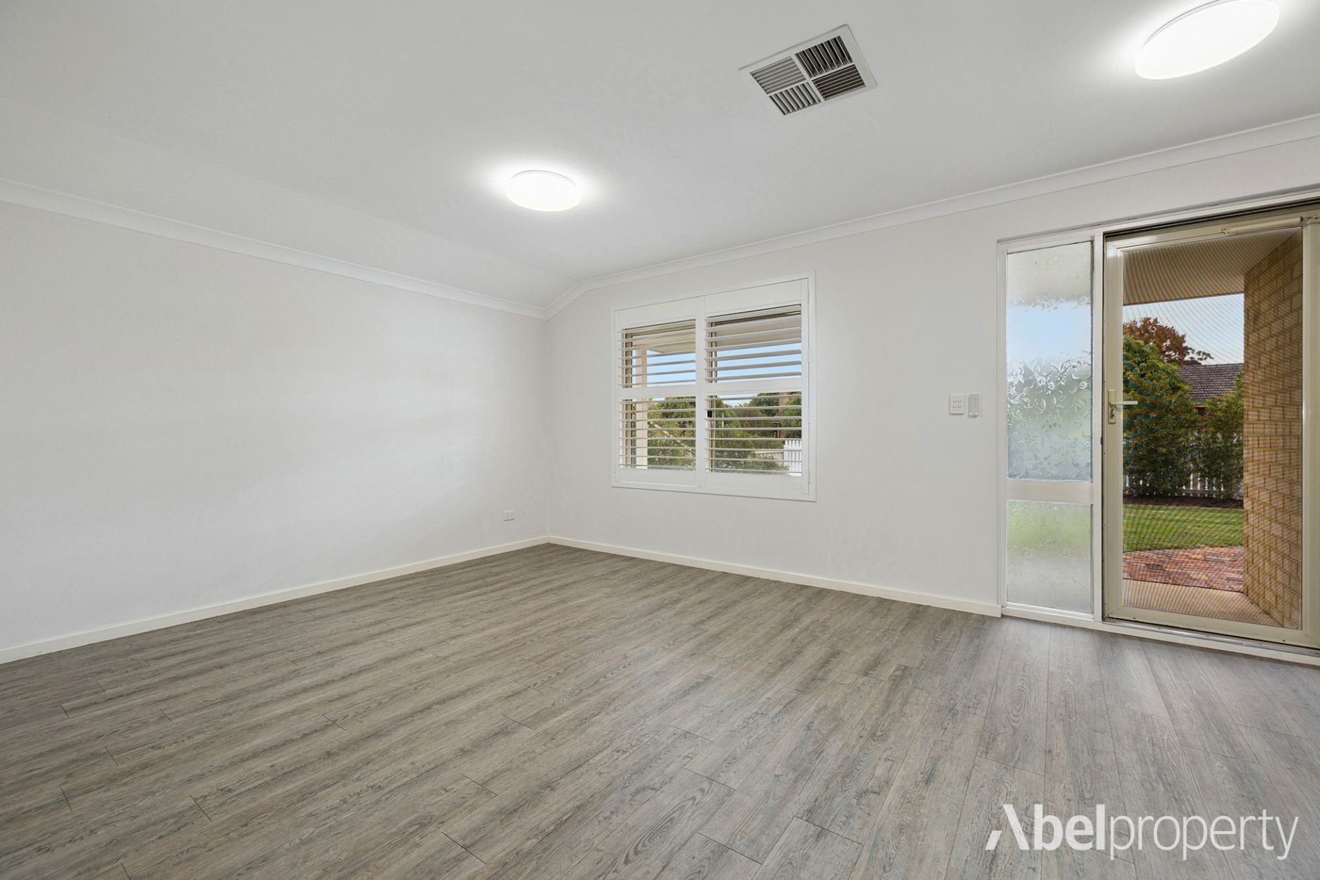 6 Firby Street Cloverdale WA, Cloverdale - Thumbnail 2