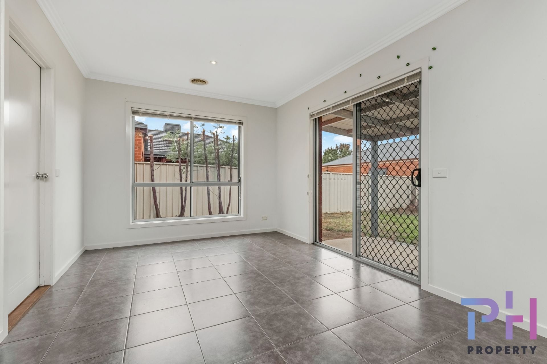 10 Smyrna Drive STRATHFIELDSAYE VIC, Strathfieldsaye - Thumbnail 3