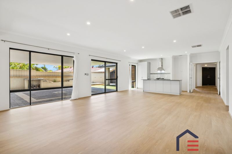 24A Colwyn Rd, Bayswater