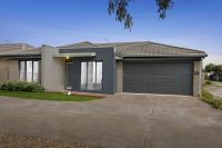 23/110 Bungower Road, Mornington VIC
