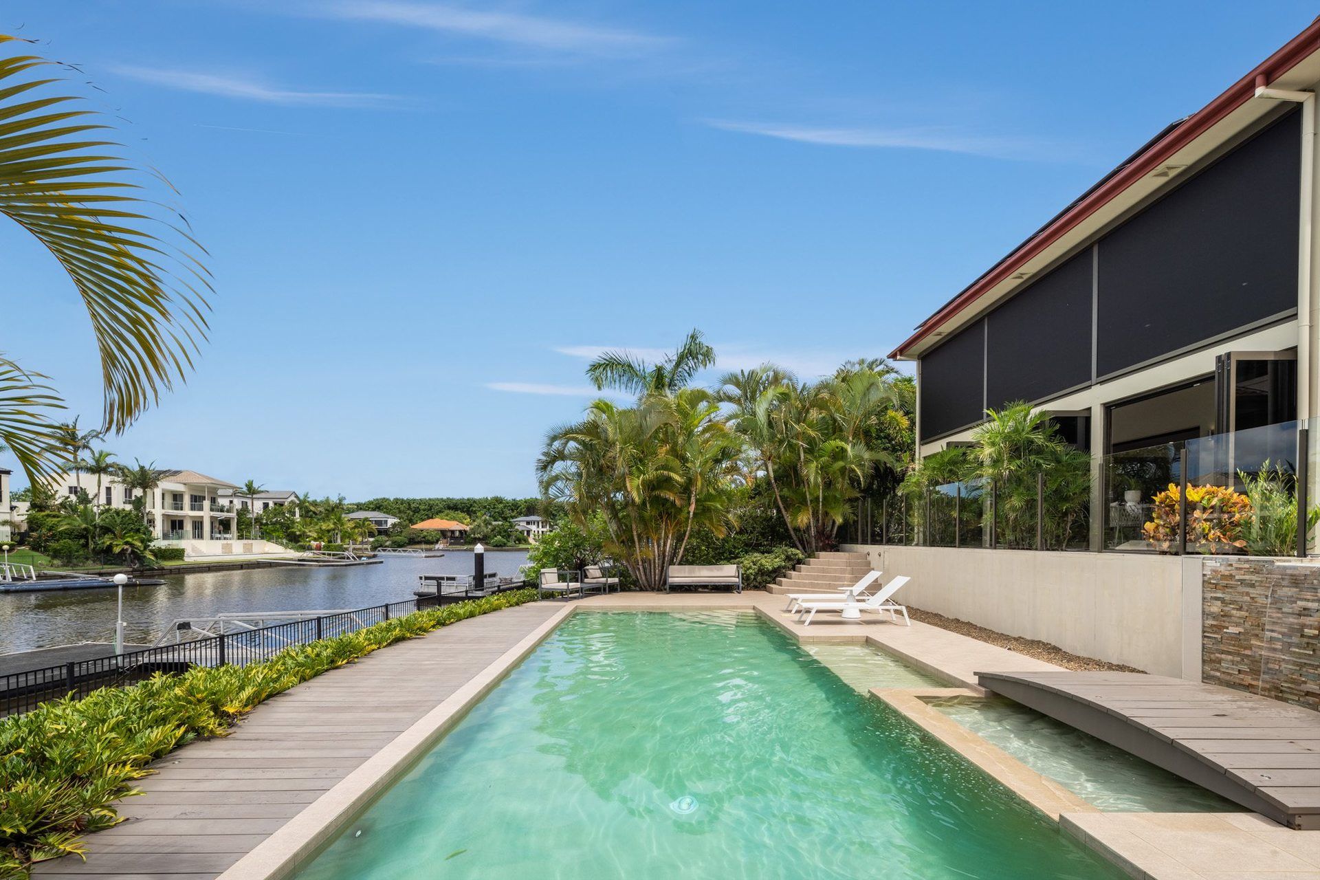 3103 Riverleigh Drive, Hope Island - Thumbnail 2