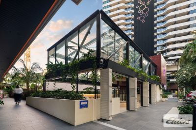 TURN KEY TAKEAWAY/BAR IN THE HEART OF SOUTH CITY SQUARE!