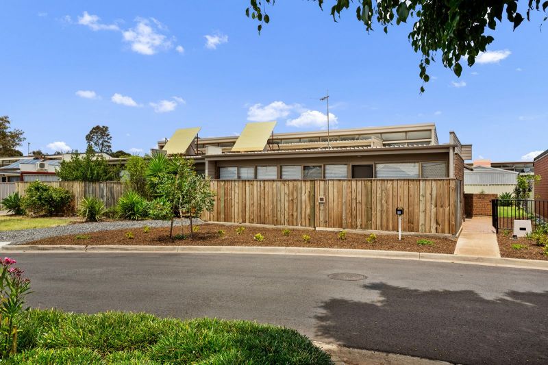 10 Marie Court, Pennington, Pennington - Thumbnail 2