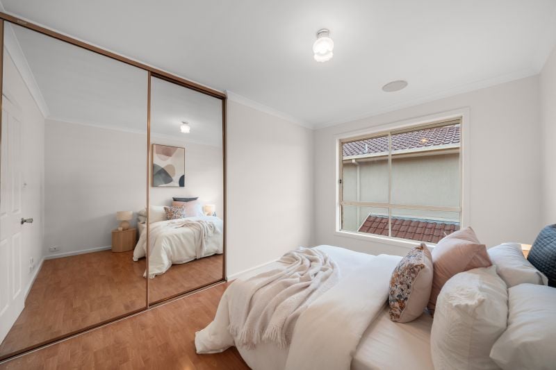27 Woolnough Drive, Mill Park