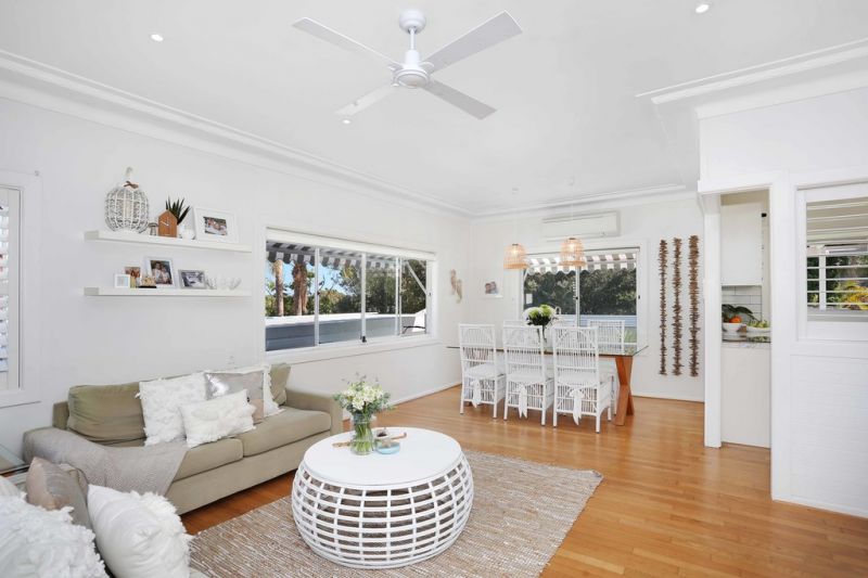 17 Blamey Avenue, CARINGBAH SOUTH, Caringbah South - Thumbnail 2