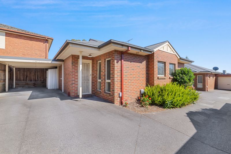 2/129 Dundas Street, Preston