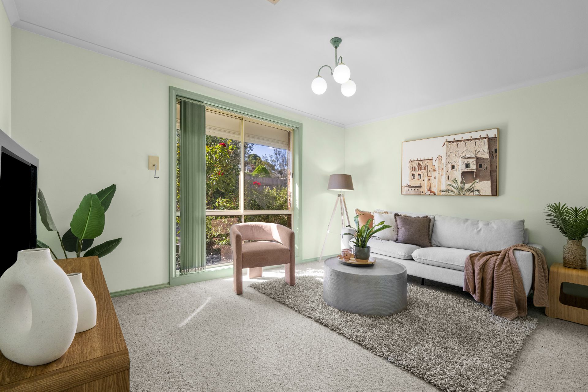 A Comfortable Family Home In A Well-Connected Location