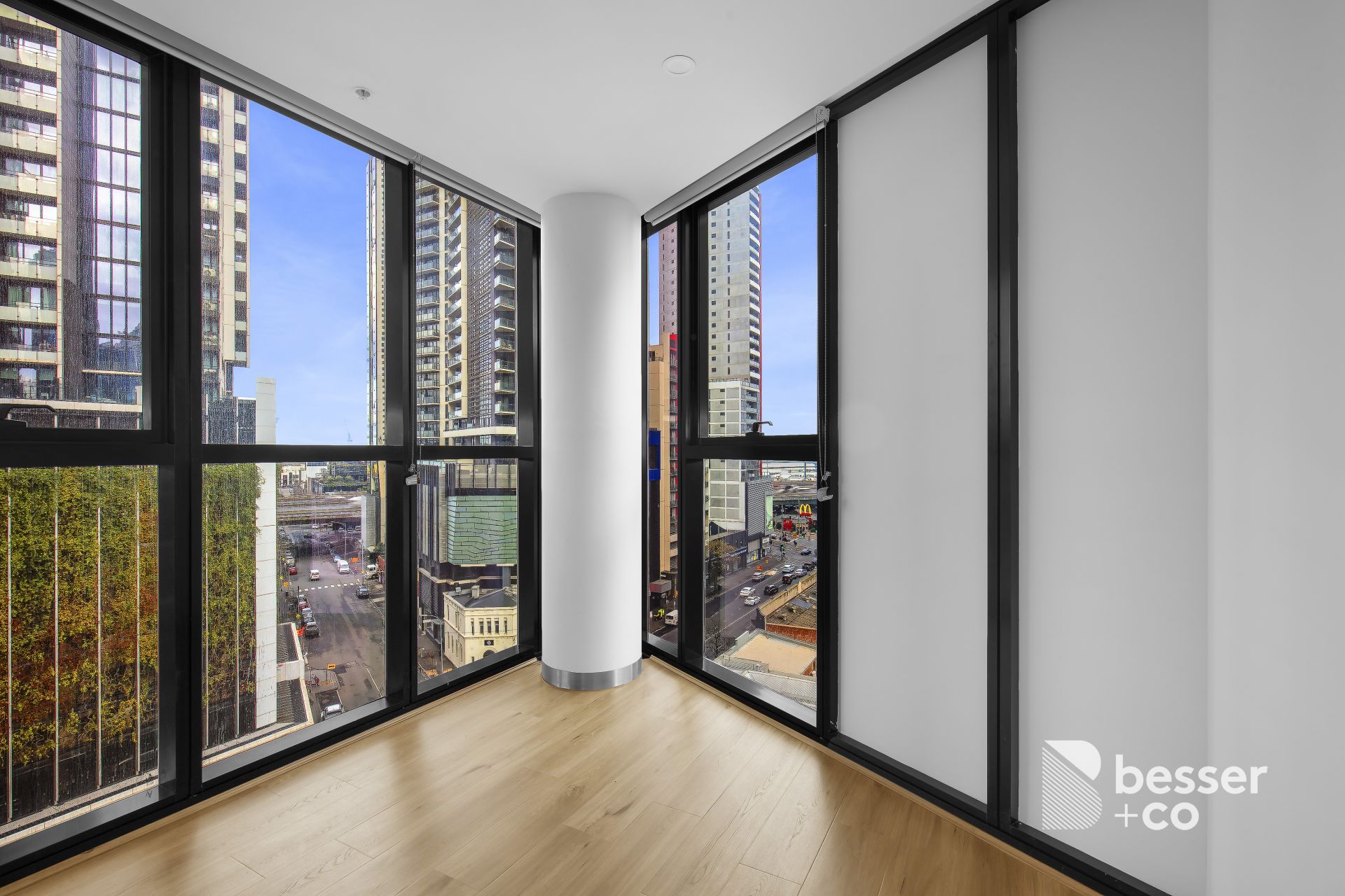 902/33 Clarke Street, Southbank - Thumbnail 8
