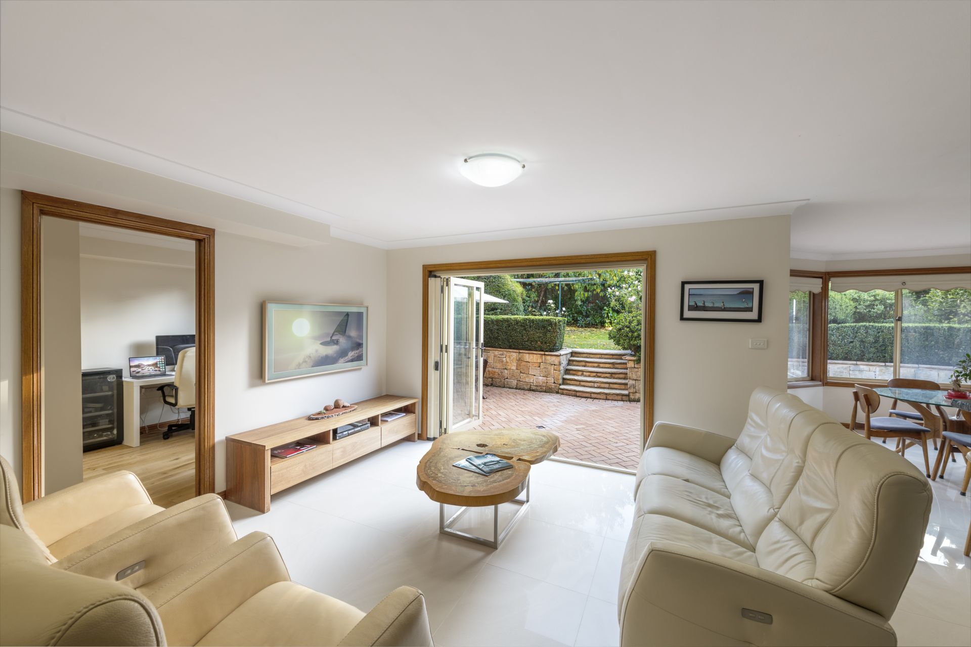 15 Glen Helen Grove Dural NSW, Dural - Thumbnail 5