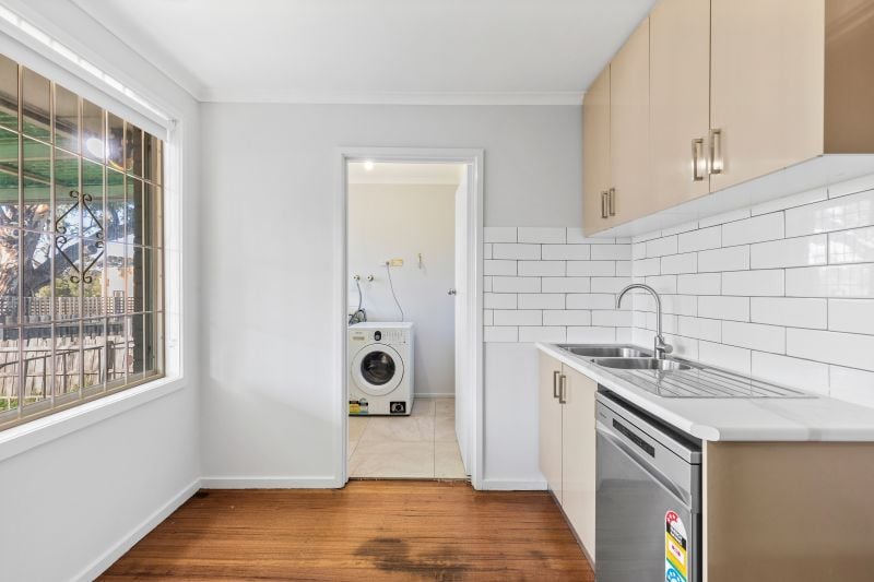 110 Casey Drive, Lalor