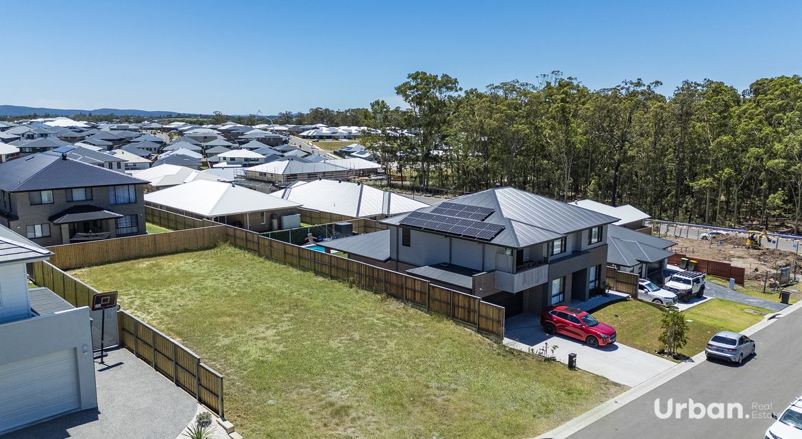 Chisholm 5 Aurora Way