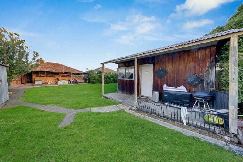 30 Newton Crescent, Lalor