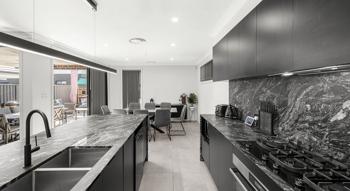 Austral 10 Crusader Street