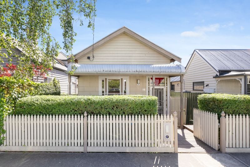 Picture-Perfect Victorian in Elite School Precinct