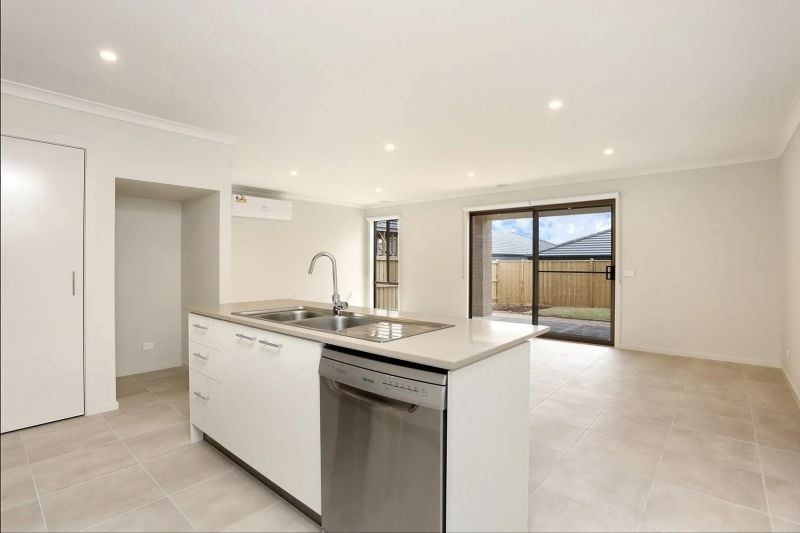 10 Illawara Drive, Mickleham