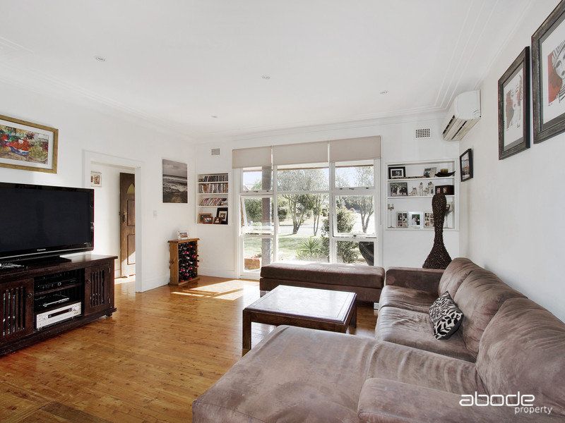28 Woorak Crescent, MIRANDA, Miranda - Thumbnail 2