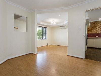 9 Curalo Mews, South Lake