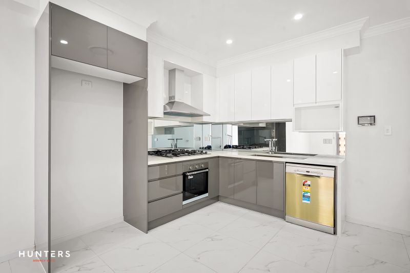 8/2-4 Andrew Place, Girraween