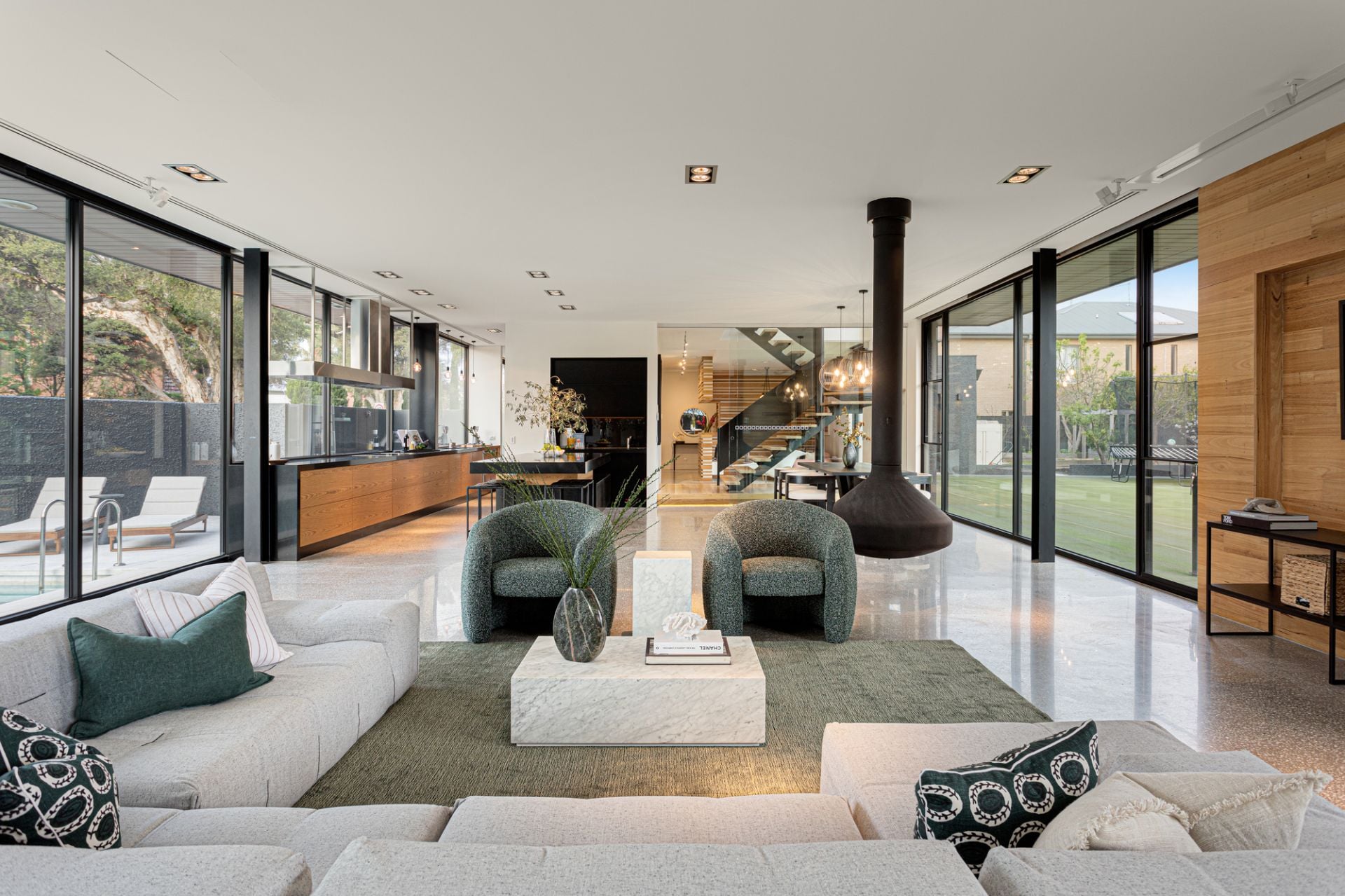 54 Venice Street, Mentone, Mentone - Thumbnail 2