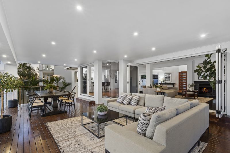 $ 2,970,000, Benowa Waters - Thumbnail 6