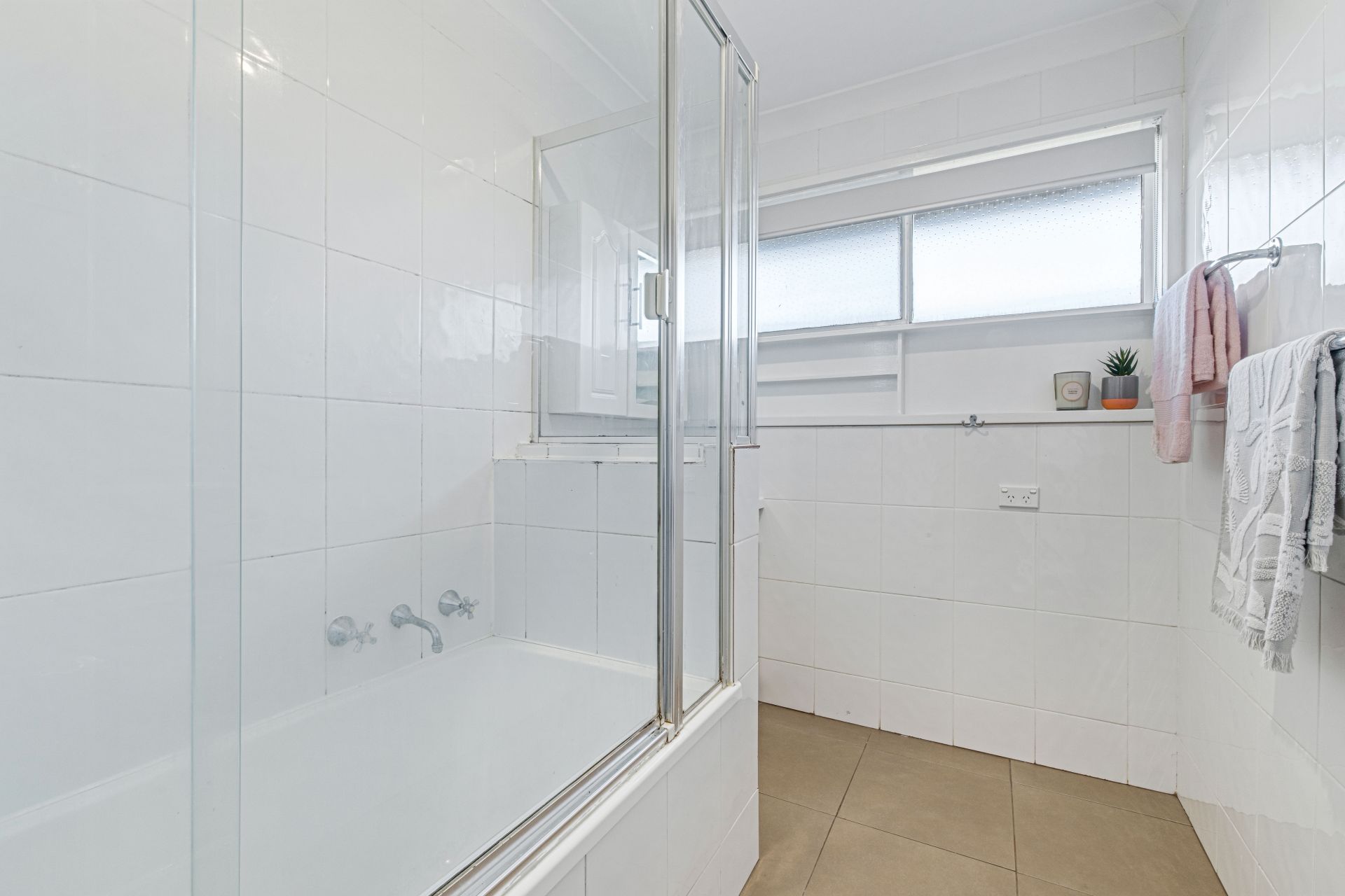 Stylish Family Living In A Quiet & Secure Court