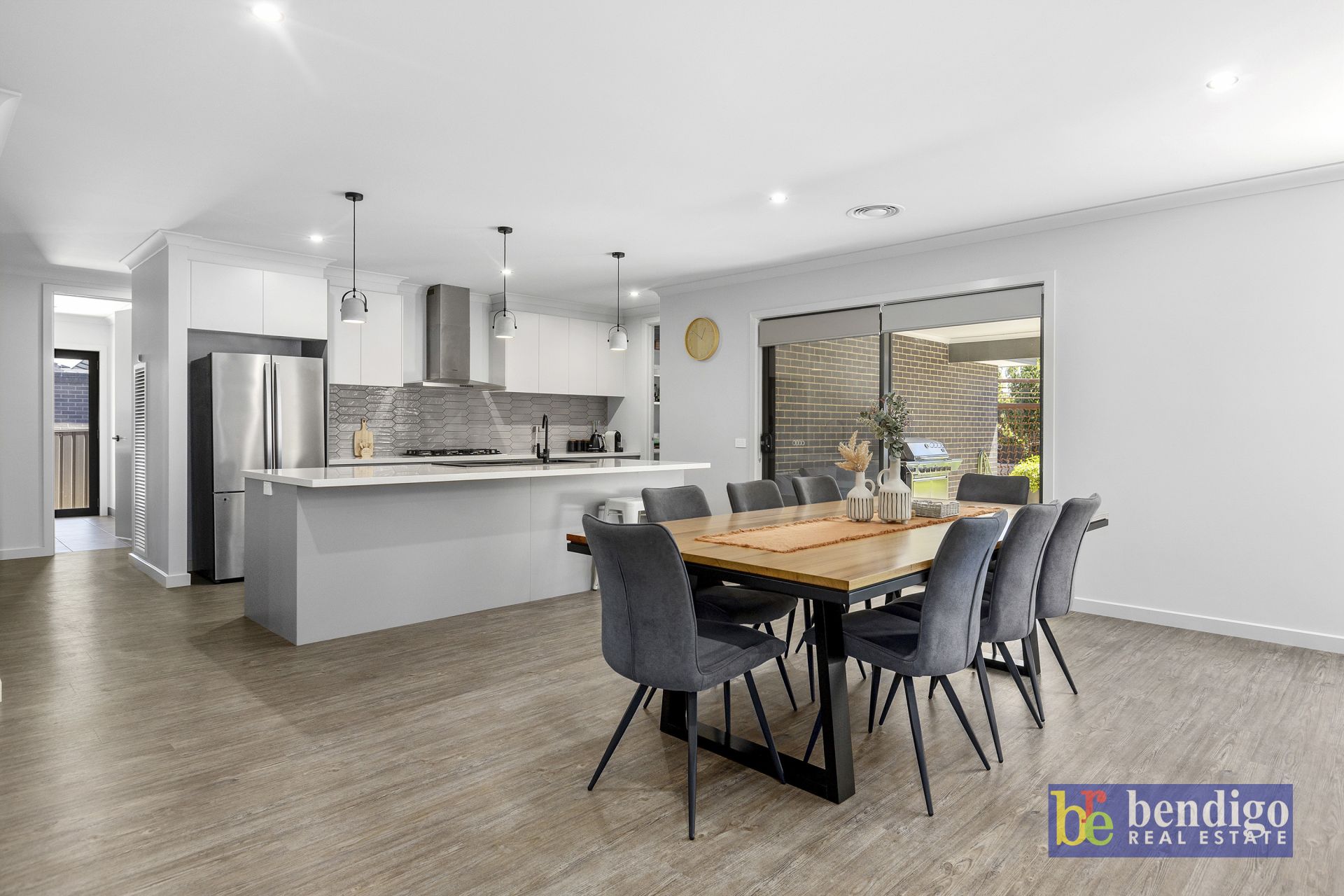 53 Westbury Boulevard Maiden Gully VIC, Gully - Thumbnail 4