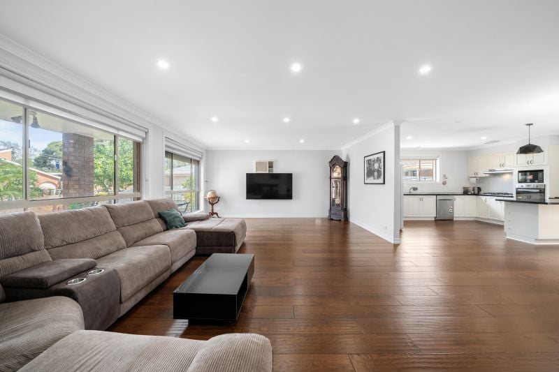 32 Pandora Avenue, Thomastown