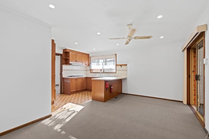 31 Grevillia Drive, Mill Park